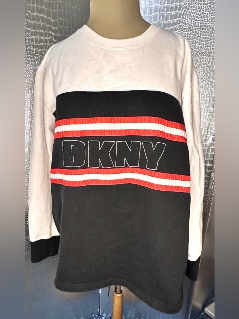 DKNY Logo Vintage Sweatshirt Size XL White Black Red Stripe